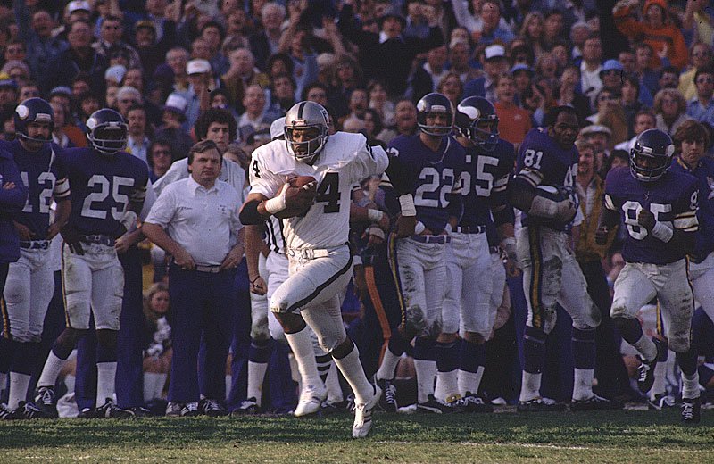 Happy Birthday to Willie Brown, who turns 77 today! 