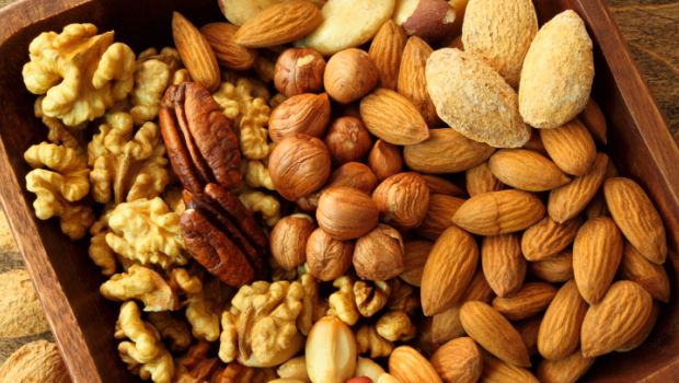 NDTVFood's tweet photo. Consuming Nuts May Reduce Risk Of Heart Disease By 30 Percent https://t.co/DkOS6uykMr #HealthyEating https://t.co/PTKT7rPTUP