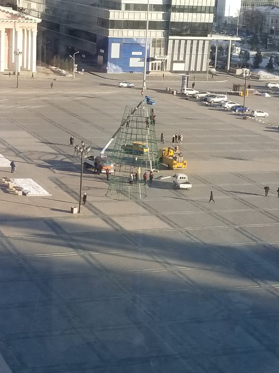 Сүхбаатарын талбай.