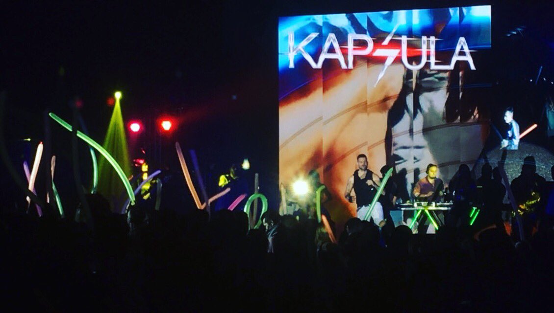 SandraPlanter's tweet photo. KAPSULA! 🎉🎤 https://t.co/gujdlqhKHA