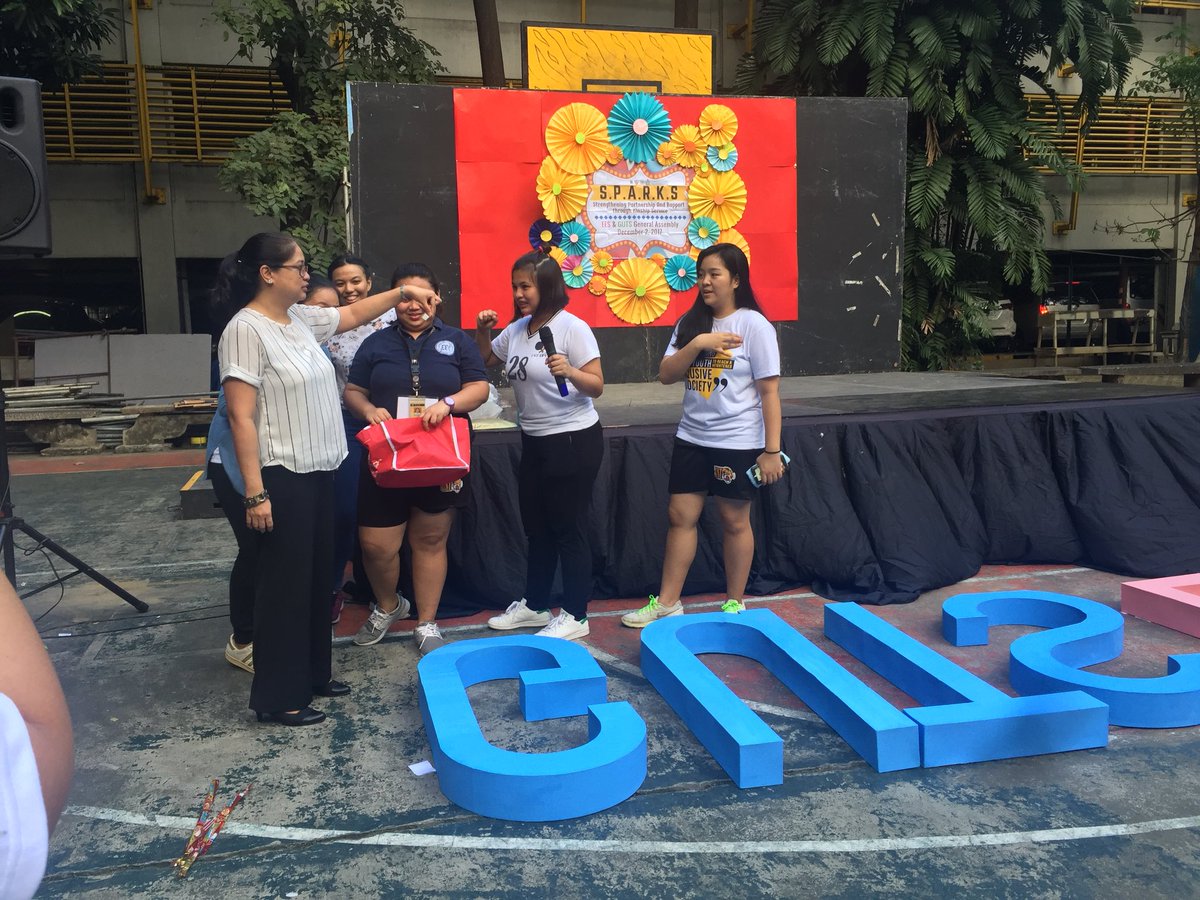 ustguts's tweet photo. Currently: weโre raffling off some gifts from our sponsors! #SPARKS2017 #EESxGuTS #iGuTSparkswithEES https://t.co/bkXrPIltEr