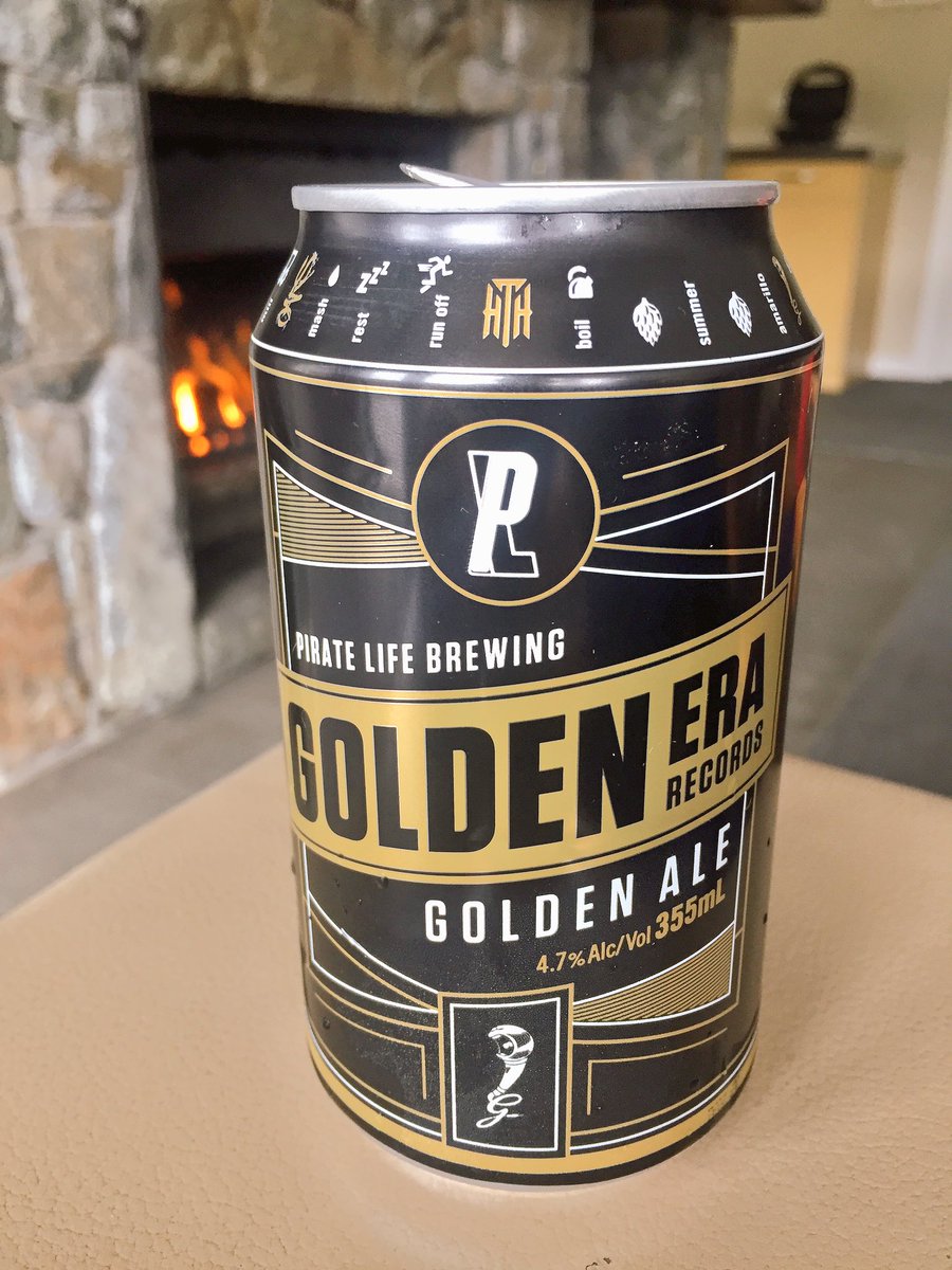 jjlarkin's tweet photo. Damn fine afternoon ale. @PirateLifeBeer Golden Era golden ale. 🍺👍🏽 #beer https://t.co/QgfM34v6N3