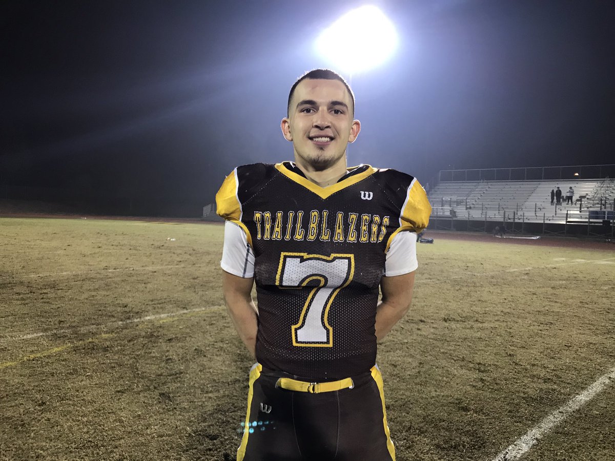 Vongni's tweet photo. Golden West senior Gonzalo Rodriguez scored two TDs, including the game-winner, to lead the Trailblazers to a Valley championship. https://t.co/mZCLBOkJwr
