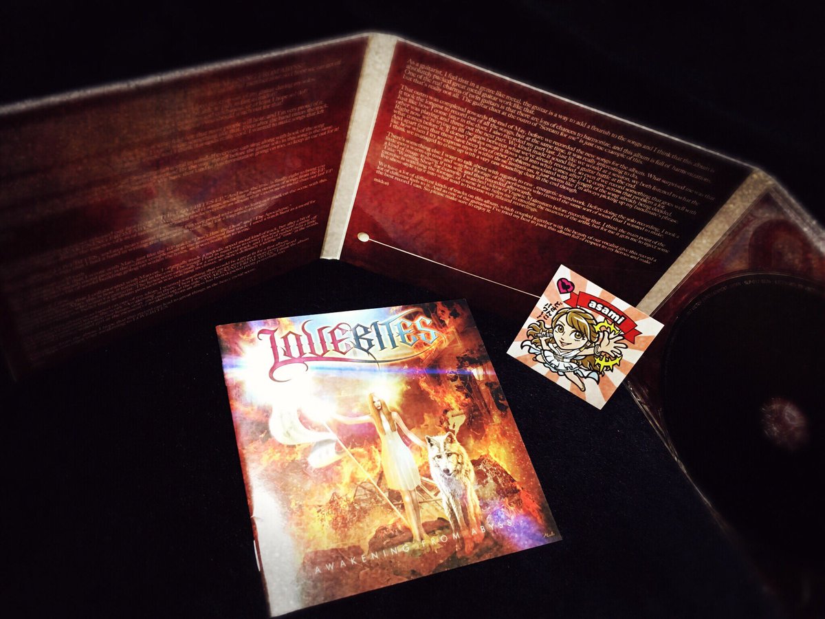 Got <a href="/Sliptrickrds/">Sliptrick Records</a> ver of AWAKENING FROM ABYSS!!🤩✨

イギリスで、ライブを見に来てくださってたSliptrick RecordsさんからUS版のアルバムいただきました！✨🎧うちのやつasamiちゃんのステッカー入ってた！＼(^o^)／
セルフライナーノーツも英訳されててかっちょいいです(๑´ڡ`๑)