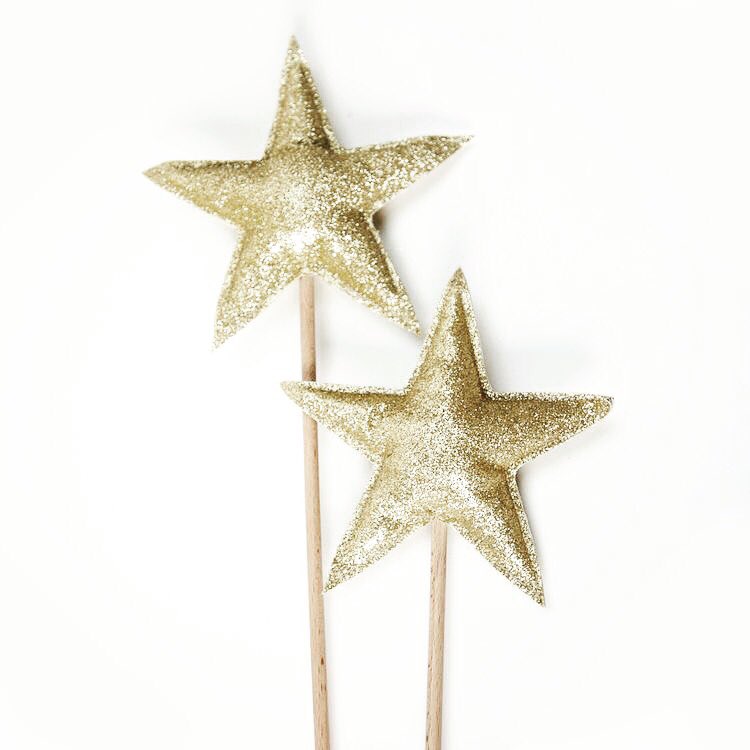 feminineboudoir's tweet image. Keyword: Desire
✨
Η επιθυμία οφείλει να ορίζει τις σχέσεις, ακόμη &amp;amp; τη σχέση με τον εαυτό σου. Ο πόθος είναι η μεγαλύτερη σε ορμή δύναμη της ανθρώπινης φύσης.Η Γυναίκα που ποθεί είναι στο κέντρο της, λάμπει &amp;amp; για εκείνη,όλα είναι εφικτά &amp;amp; ουσιώδη.
#SparklingDecember with #Desire