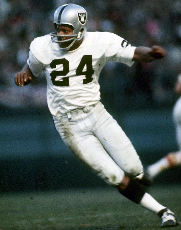 Happy BDay to lifetime member and Hall of Famer Willie Brown! 