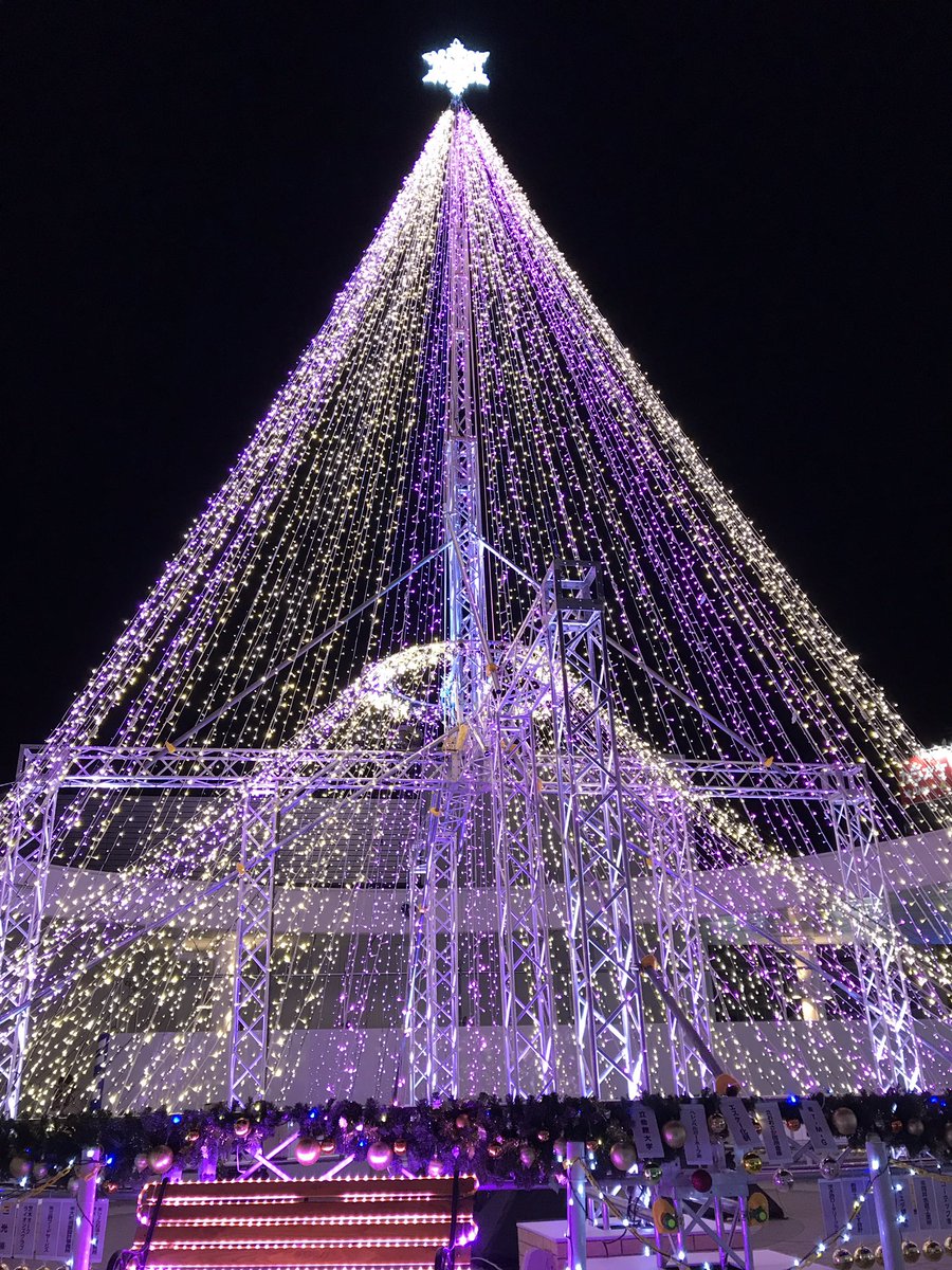 ルッコラ イルミネーションイベントで堂珍くんのlive 外は寒かったけど クリスマス ソングで温まってください とたくさん歌ってくれたよ クリスマスイブのカバーも 集まれozaki以来の生歌 素敵な歌声だった 今度は Chemistryのハーモニーを