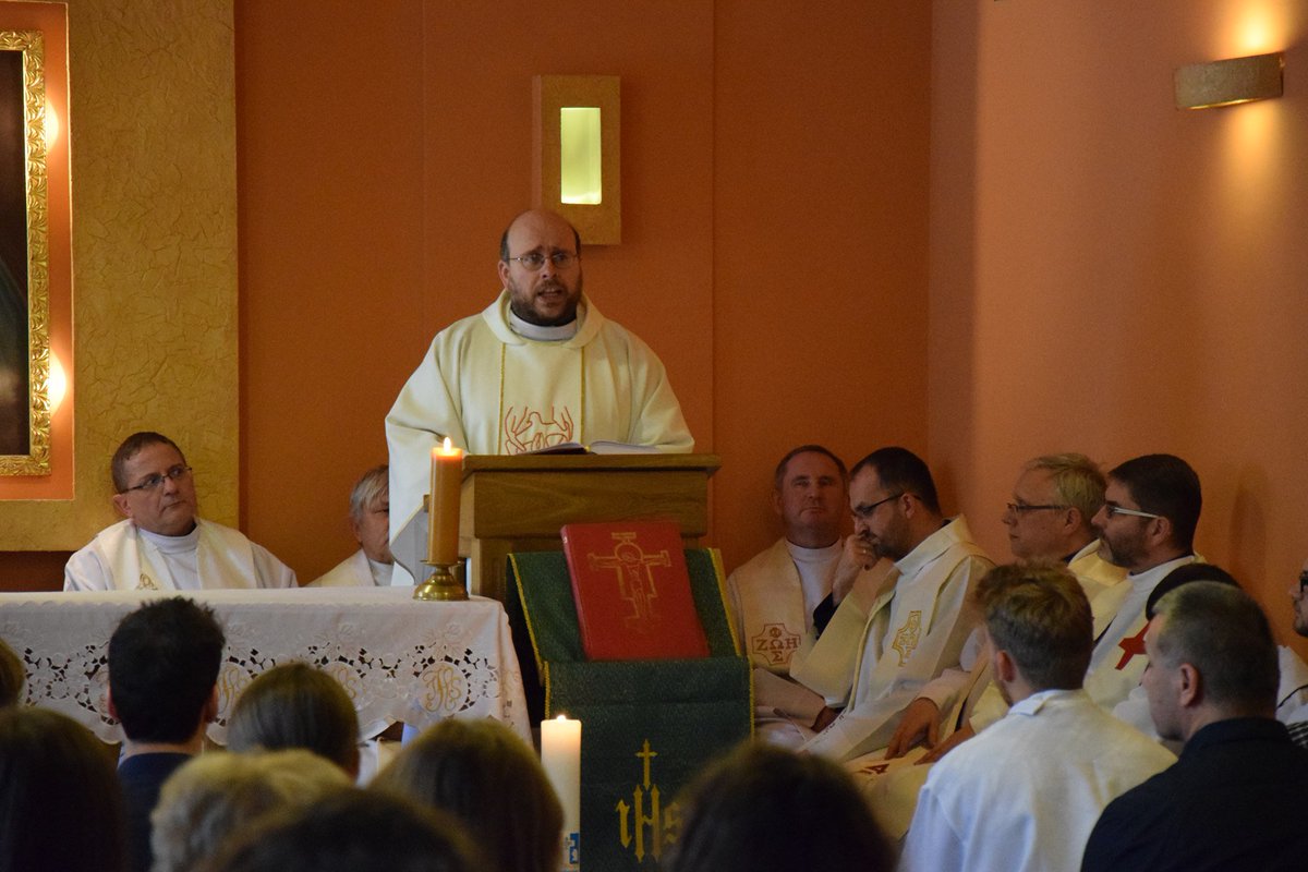 Lubuska_Oaza's tweet photo. #ORDJ
Eucharystia https://t.co/xzKzBApcgj