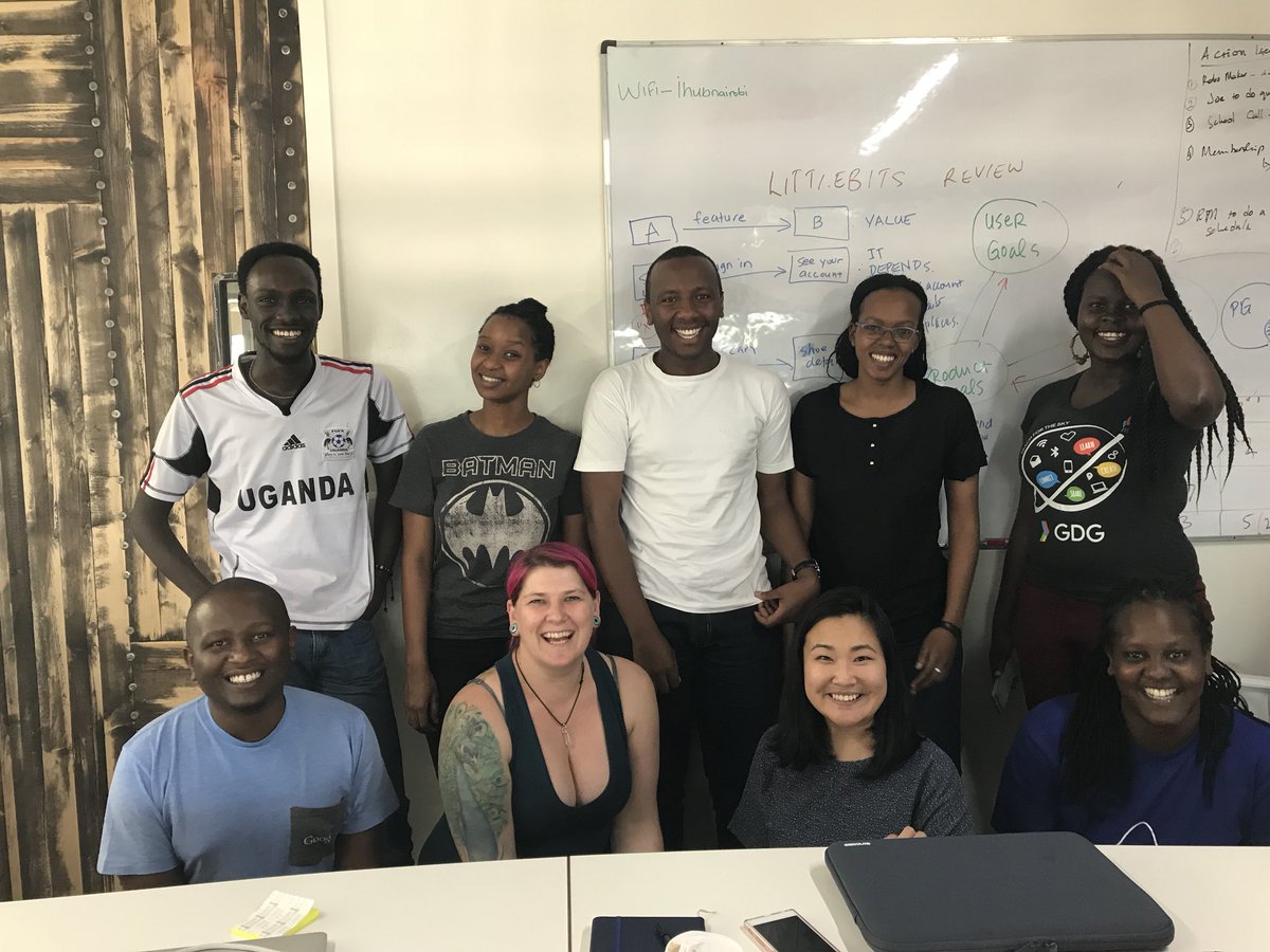 silviacalvet's tweet photo. Look up that great Designers after their #google ux teacher training with @_sanduku #gdewud2017 https://t.co/ucLHjejwrd
