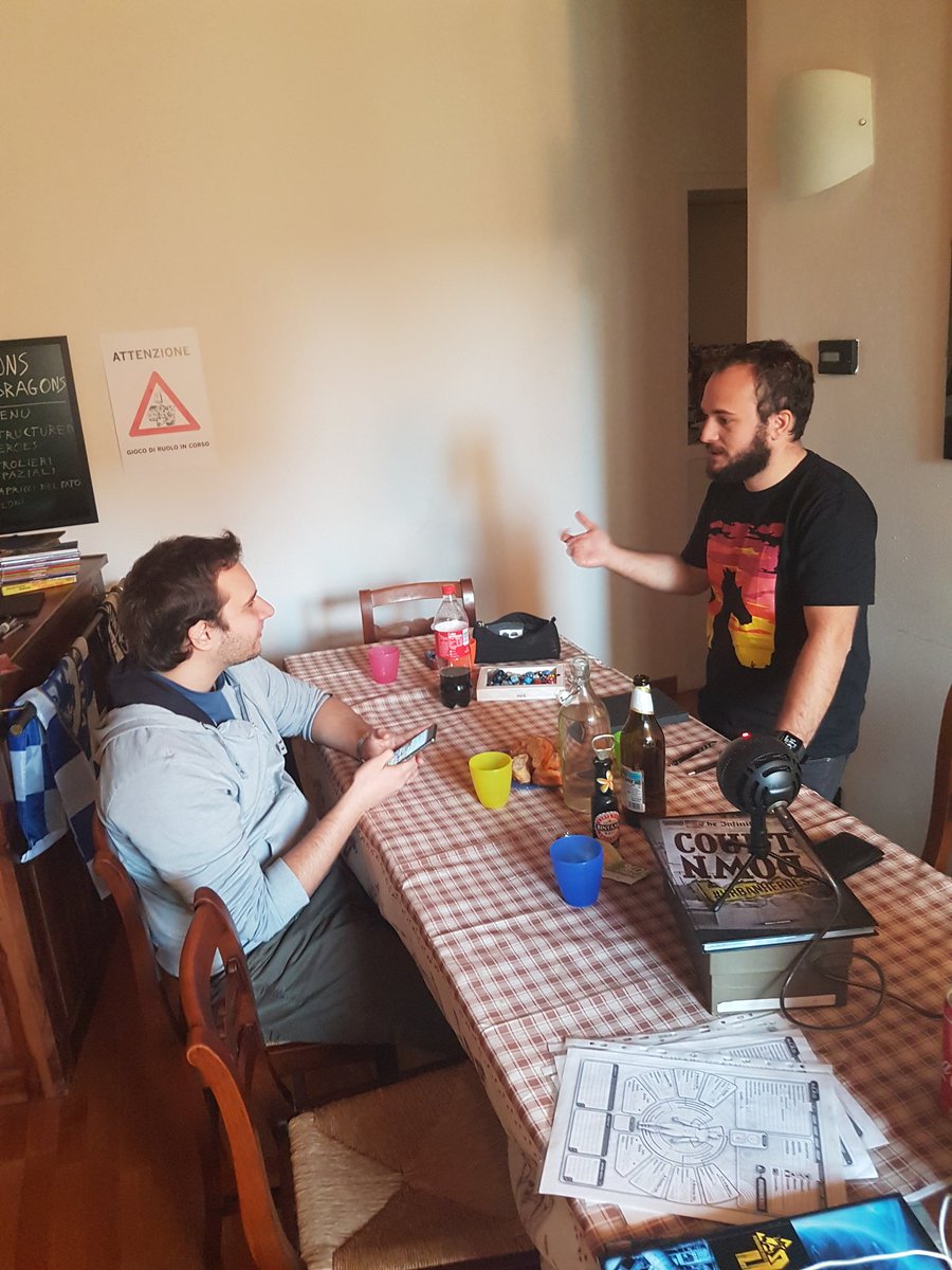 tycoons3dragons's tweet photo. Pronti al ritorno dello Scenggiatore? @oOSallaOo tra poco in diretta con #unstructuredheroes! @capitano_maro #gdr #urbanheroes https://t.co/OAmIQYOf6g