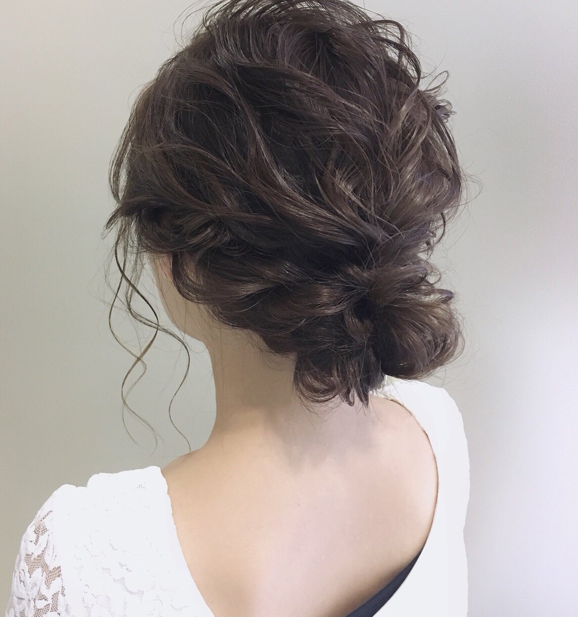 西川 諒 Oshare Dorobo בטוויטר ロブヘアを柔らかく上品にまとめたシニヨンアレンジ ヘアアクセなしでも可愛く見えるようにアレンジしました カラーはイルミナカラーで作るアッシュグレージュ いつもご来店ありがとうございます ヘアアレンジ ヘア 西川 諒 Oshare Dorobo בטוויטר ロブヘアを柔らかく上品にまとめたシニヨンアレンジ ヘアアクセなしでも可愛く見えるようにアレンジしました カラーはイルミナカラーで作るアッシュグレージュ いつもご来店ありがとうございます ヘアアレンジ ヘア