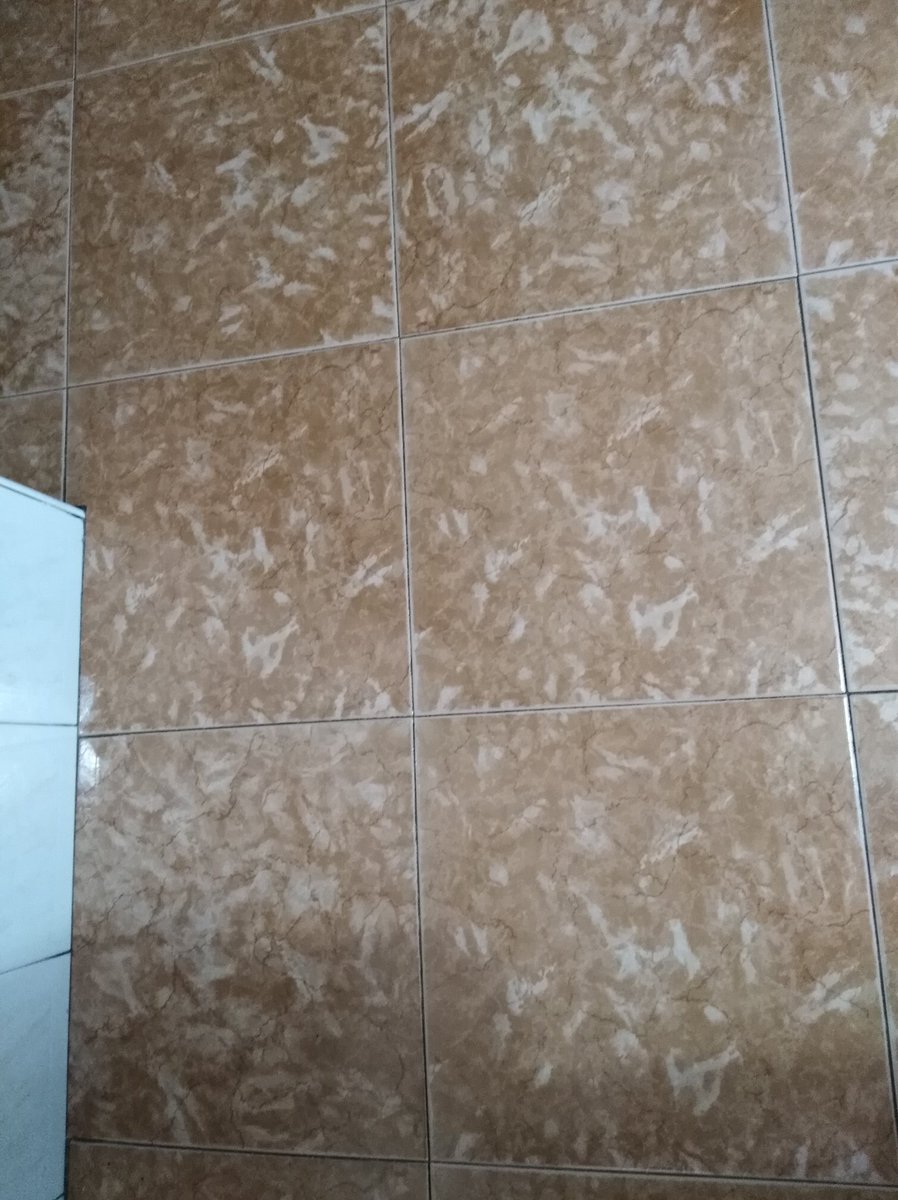 Inescomillas98's tweet photo. La "casa plana " #matematicazas  @PatriciaGon98 @SantaolallaElsa https://t.co/bSZEYOvviI