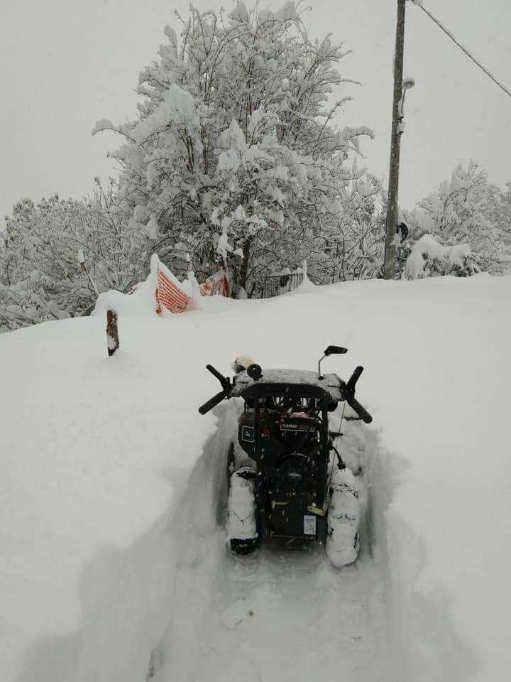 severeweatherEU's tweet photo. 50-60 cm of fresh #snow at Perosa Argentina, Piemonte, NW #Italy (>600 m) this morning, Dec 2. Photo: Monica Ghigo https://t.co/imEqw5ZYoU
