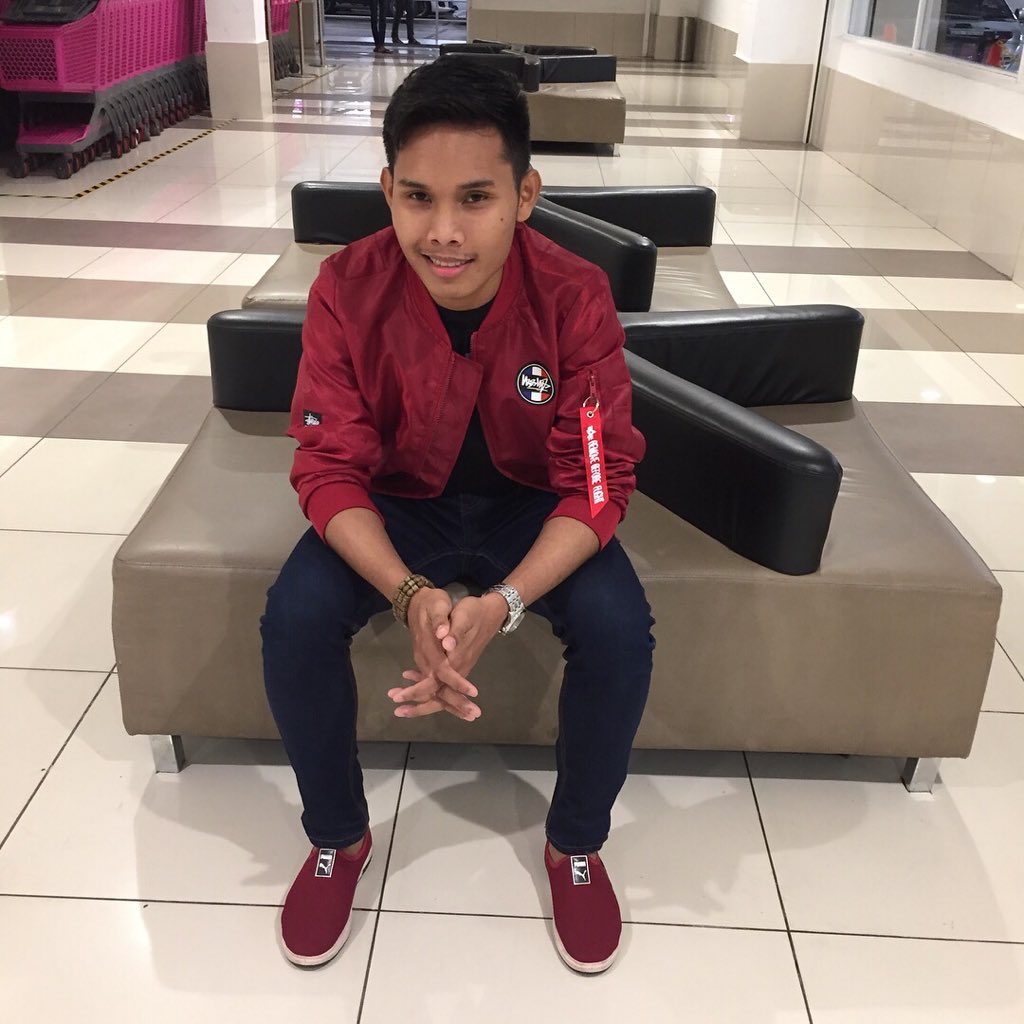 Nikafiqofficial's tweet photo. #NewProfilePic https://t.co/ZozwN4zauX