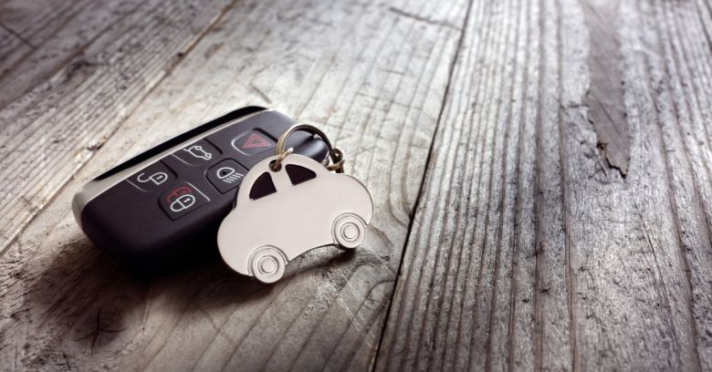 RFID repeater used to steal Mercedes with keys locked inside a house #cybersecurity #Mercedes #hacking buff.ly/2iAe3j9