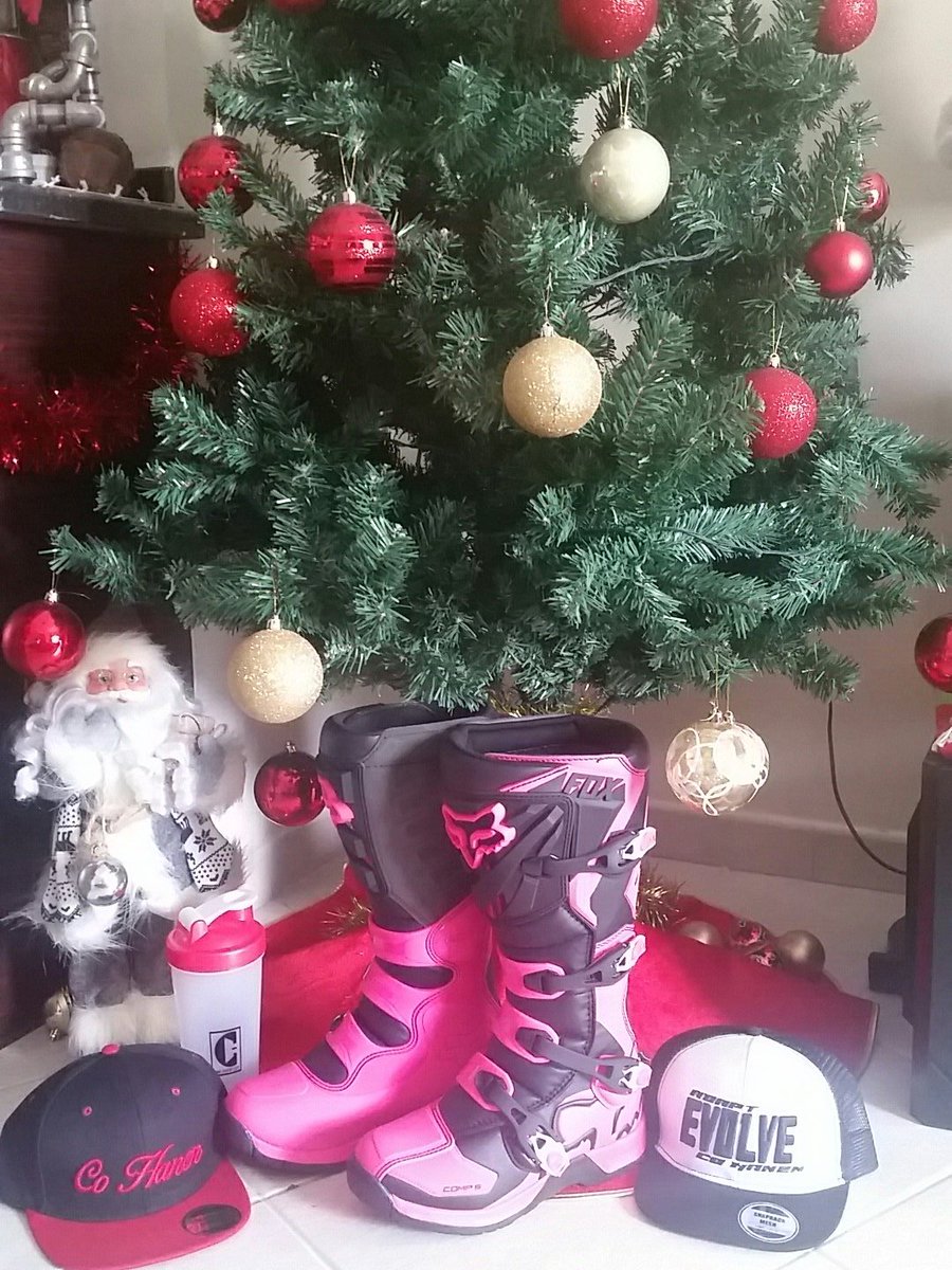 CoHanen's tweet photo. Early Xmas with @CoHanen https://t.co/ojTq8KMTyG
