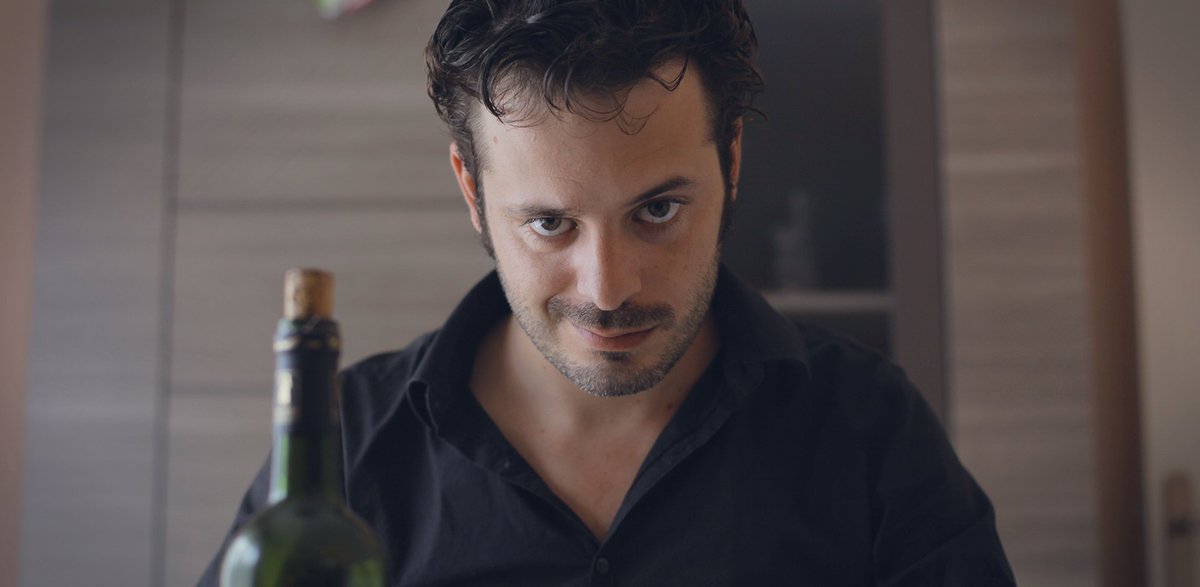 Zone42_Serie's tweet photo. Malmené depuis son enfance, incapable de trouver sa place, Hector a une longue liste de comptes à régler avec la vie. Déboussolé lorsqu’il découvre ses pouvoirs de télépathe, le moindre souffle pourrait le faire basculer du mauvais côté. https://t.co/EscRMF1fye