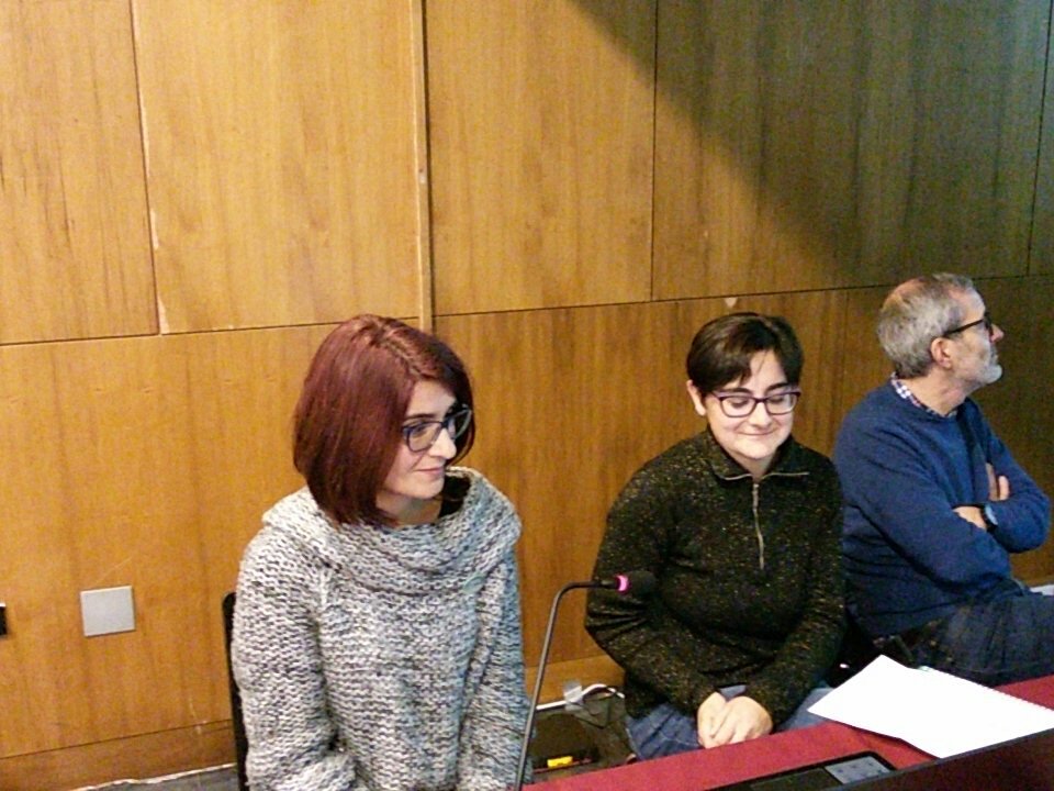 fcricardofc's tweet photo. #8XBEGA #bibliotecasescolares #bescolaresgal Sala 14: Olga Rodríguez. Pintamos moito
Laura Lorenzo Díz. proxecto "A biblio de Valle Inclán. Unha aposta polos proxectos de centro" https://t.co/hZlvdg87GZ
