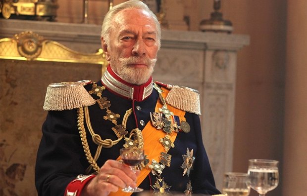 dfarranz's tweet photo. Nos perdáis hoy a las 19:20 en @MovistarPlus, "El último beso del Káiser" #TheException, de @davidleveaux, la adaptación de la novela de #AlanJudd sobre el káiser Guillermo II al inicio de la II Guerra Mundial, con un #ChristopherPlummer de auténtico reclinatorio. https://t.co/62qmbvqCU2