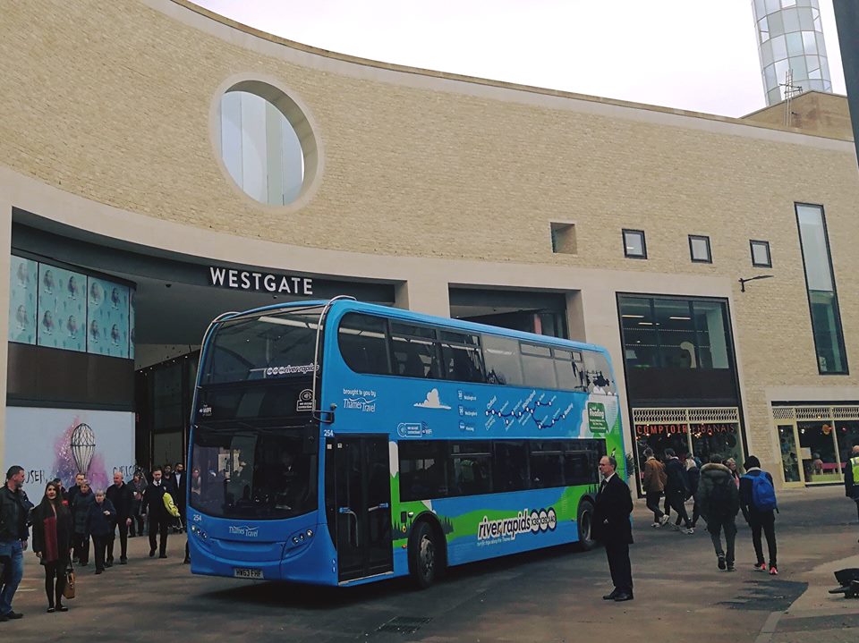 RiverRapidsBus's tweet photo. Hands up if you're Christmas shopping at @WestgateOxford this weekend? We'll help you get there safely 🚌🎅 #Oxford #OnOn #Reading https://t.co/zeoHJTF5Hy