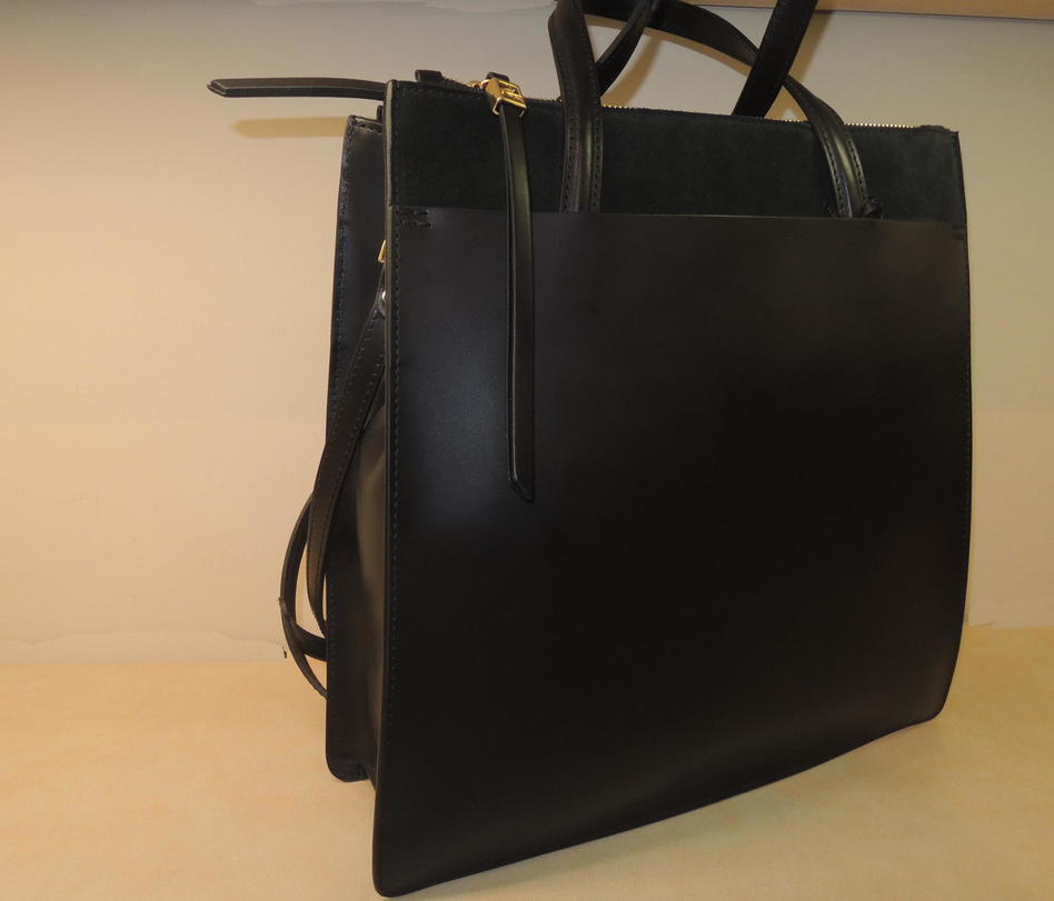 ilpellettiere's tweet photo. Il Pellettiere Milano Bags Collection Fall Winter 2017
#ilpellettieremilano #accessori #borsemoda #appareil #bags #womenhandbags #borseinpelle #handbags #女包 #bestshopmilan #luxurybag #shoppingmilan #style #мешки #fashiongram #fashioneditorial #fash… https://t.co/UmfgP2RRis https://t.co/klTFQiZISV