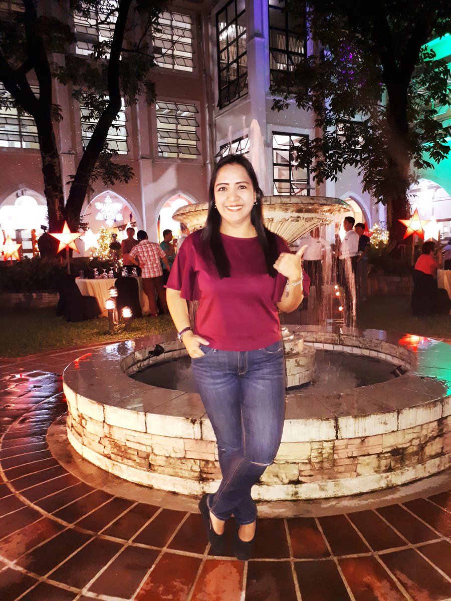 bang_rivero's tweet photo. Joyous Season🌲🍁🌸💮😉 https://t.co/PXOcYE0tWj
