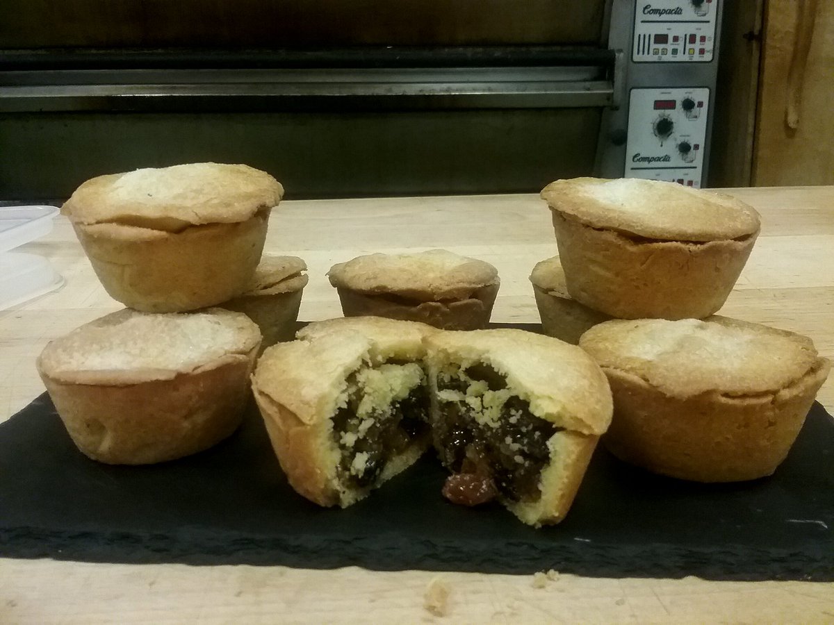 We also are in #bath today for #bathchristmasmarket <a href="/KingsmeadSqMKT/">Kingsmead Square Street Food Market</a> with lots of #fresh cakes, #mincepies &amp; snacks like our sausage rolls. All handmade here <a href="/BordeauxQuay/">BordeauxQuay</a> #bakery