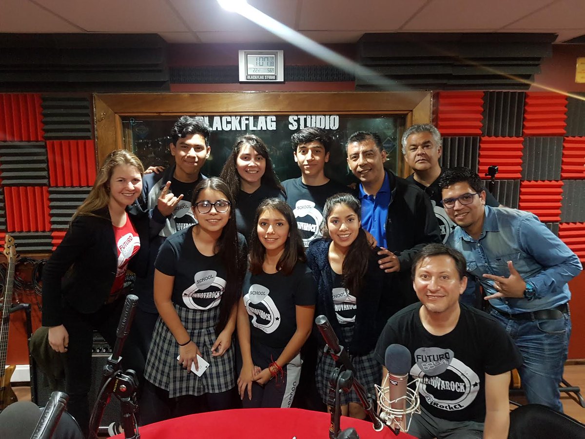 futurofm's tweet photo. Terminó #Innovarock y saludamos a nuestros amigos de Colegio Humberstone y su rockera experiecia en Metodología #InnovaRockSchool revisa link aquí: https://t.co/pAZW9VEV2v https://t.co/YgvMyvbd2Z https://t.co/IwmKtAWtbZ