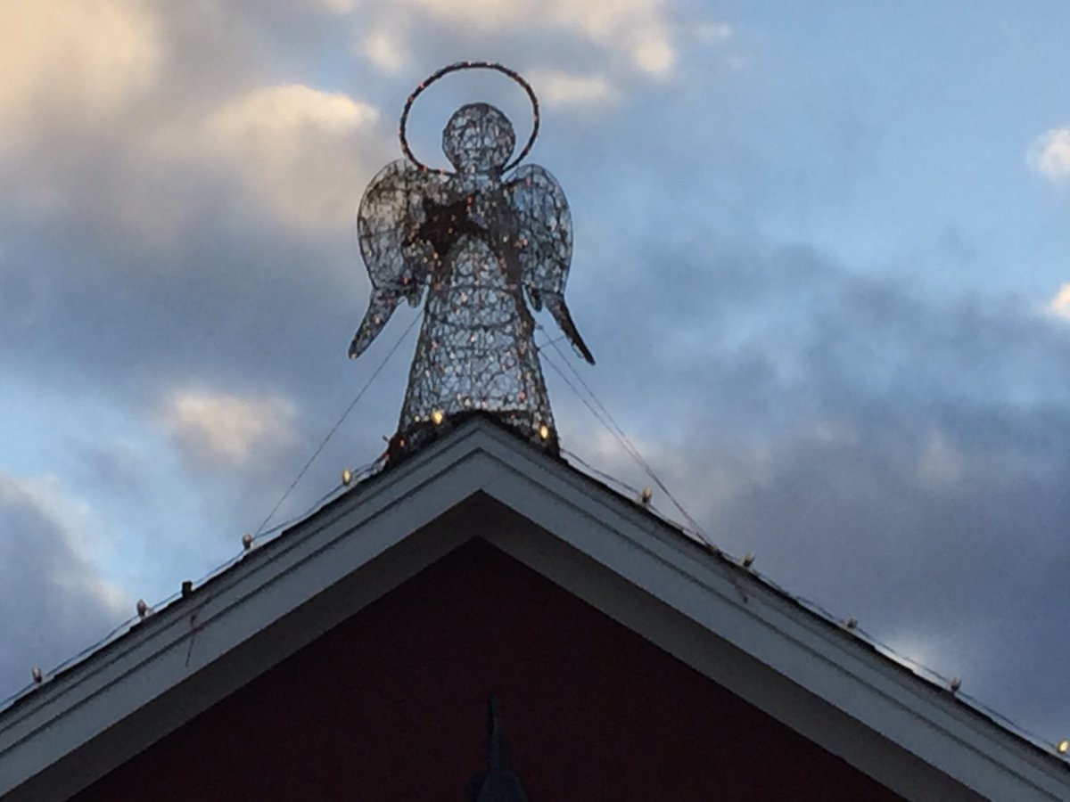 PDFCamp's tweet image. Pompositticut Farm Holiday Open House! All campers that have Pre-Registered Online please stop the Registration table and see Carlene for your special gift!