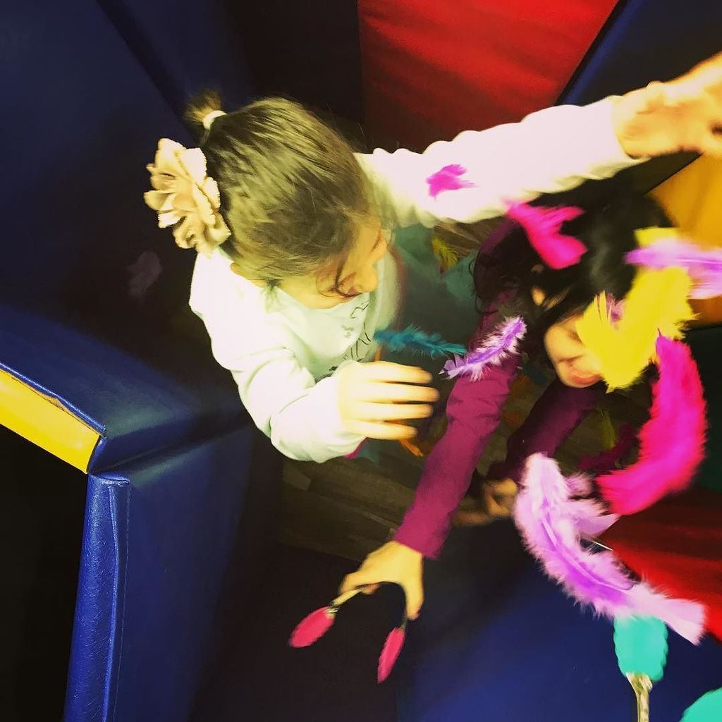 Feather rain! ift.tt/2jb8sNw