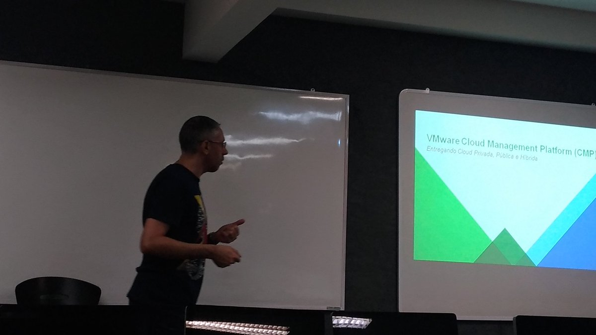 admAndreLuiz's tweet photo. @alexandroprado #vmugrj #infnet #Brasoftware https://t.co/Qtsv9fAdLQ