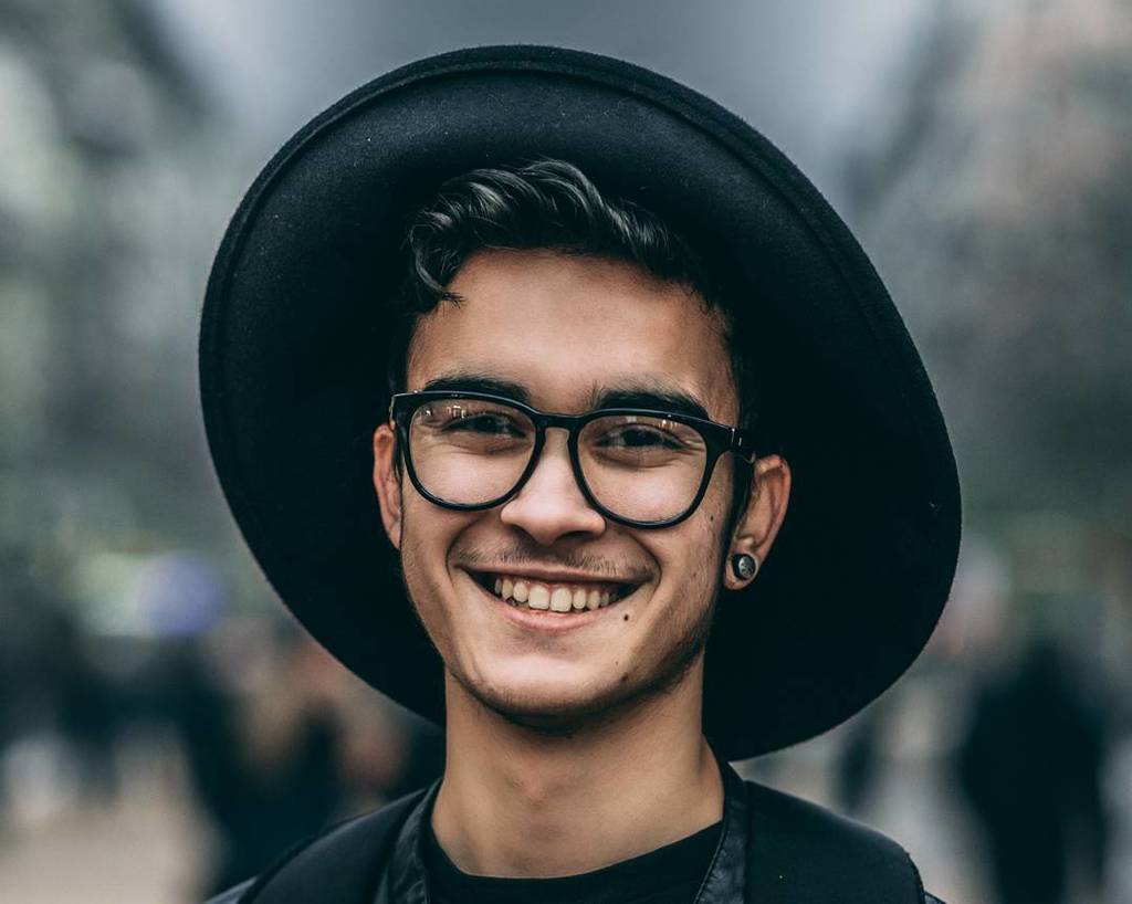 gheorghiu_rares's tweet photo. Face no.95
We're getting closer! Five more to go! #100unknownfaces #unknownfaces #sofia #bulgaria #streetphotography #portrait #hat #smile # #портрет #people #face #creativelive #portraitmood #cool #человек #portraitfestival #София #лицо #streetstyle #f… https://t.co/sLyBqVMPyh https://t.co/gHVV0f2QUA