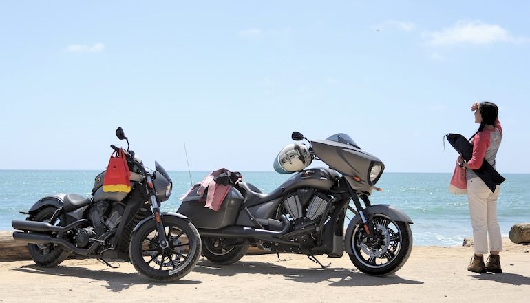 Surfing and motorcycling from San Diego to Seattle by Land and Sea | via <a href="/RideApart/">RideApart</a> 
bit.ly/SanDiegotoSeat…