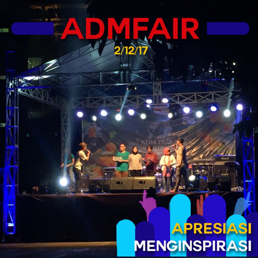 🎥 [LIVE REPORT] 🎥
.
APRESIASI ADM
.
🏢 Program Vokasi Universitas Indonesia
.
Yuk sini donggg! habis ini, masih banyak lagi lho penampilan-penampilan seru yang kalian tunggu-tunggu, mangkanya yuk sini mendekat ke stage! ✨🎤🎉🎼