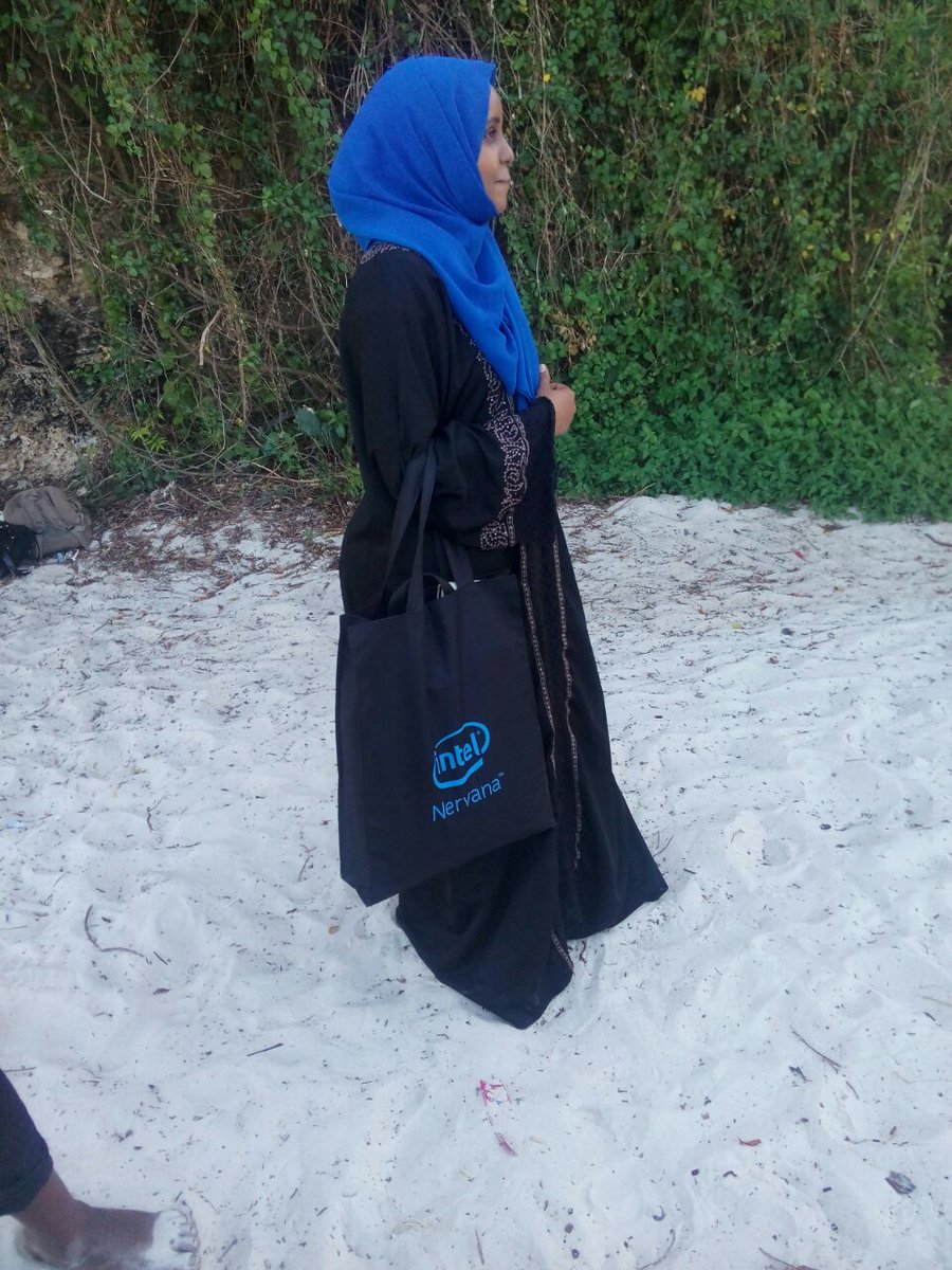 Cheruto_Cheruto's tweet photo. From #IntelAtTum #IntelAI to #RubyBeachMeetup @railsgirls_msa @NairubyMsa @halane_rahma @s_igu https://t.co/b8epxa6uDd
