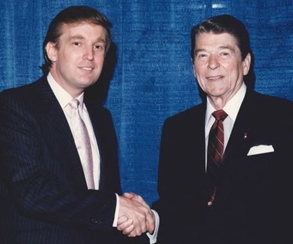 PikettyWIL's tweet photo. Reagan à la puissance 10. La réforme fiscale adoptée par le Sénat est dans la droite ligne de l'entreprise de démolition de l'impôt progressif lancée par Reagan dans les années 1980.
https://t.co/BUp31ivsoW https://t.co/yKPrPeS0zf