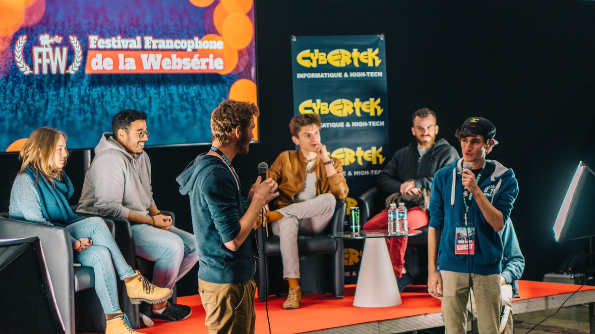 ParadigmaWS's tweet photo. On a fait une petite conférence au #TGS2017 ! Retrouvez le #live sur notre page Facebook #Paradigma 😉 
Rediff ➡️ https://t.co/cUaSApoD5h https://t.co/lHcqYAzcQW