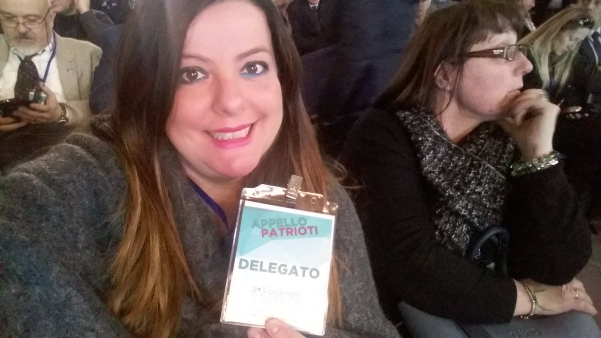 Flavia (@flaviaciamp) on Twitter photo 