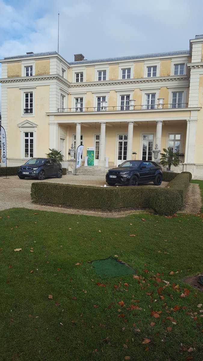 hemet_l's tweet photo. Superbe journée #ARVAL pour nos clients &amp; prospects Pro /ER de Versailles . Clients satisfaits prêts à nous recommander! Merci à tous https://t.co/npZQ0eTMsy