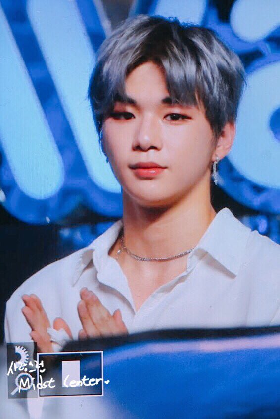 midstcenter1210's tweet photo. 171202 MMA

#강다니엘 #워너원 #KANGDANIEL #wannaone https://t.co/gDLqNtKWdQ