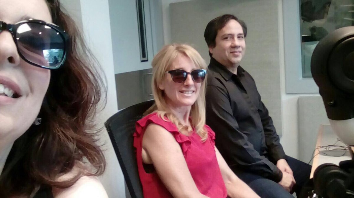 delegadoscaba's tweet photo. Nuestros compañeros: Ana Flores de C15, Carmen Razzotti C14 y Daniel Fernández de Comuna 11  hoy participaron del espacio de Defensoria en la Radio La Red
https://t.co/Xy4KE4D5lq gracias Sr Amor por el apoyo de siempre https://t.co/szjoRgndwr