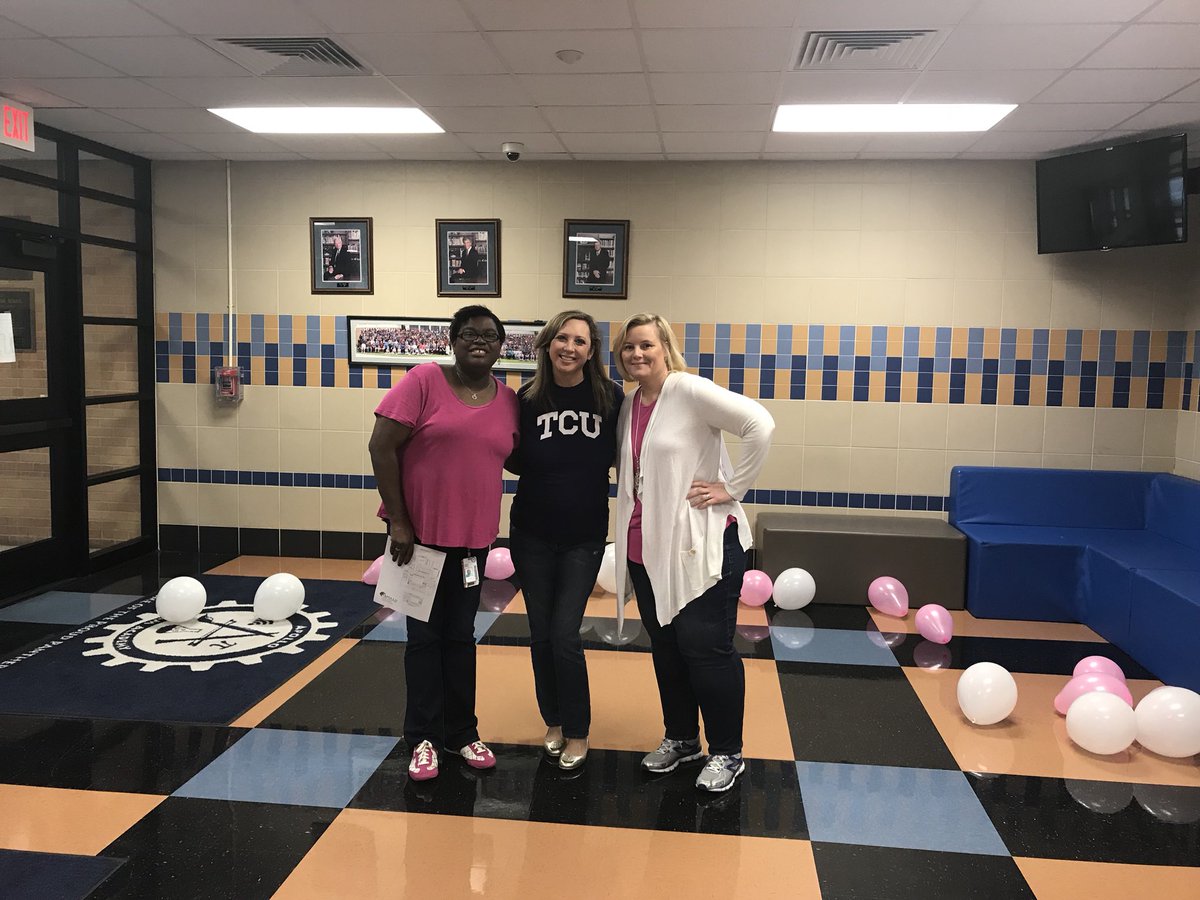 TmeCounselor's tweet photo. @Apollo_JH @RISDcounselors a special thanks to Angela Pippins for making this a great day!!! #CantstopRISD https://t.co/1YySp6F0PB