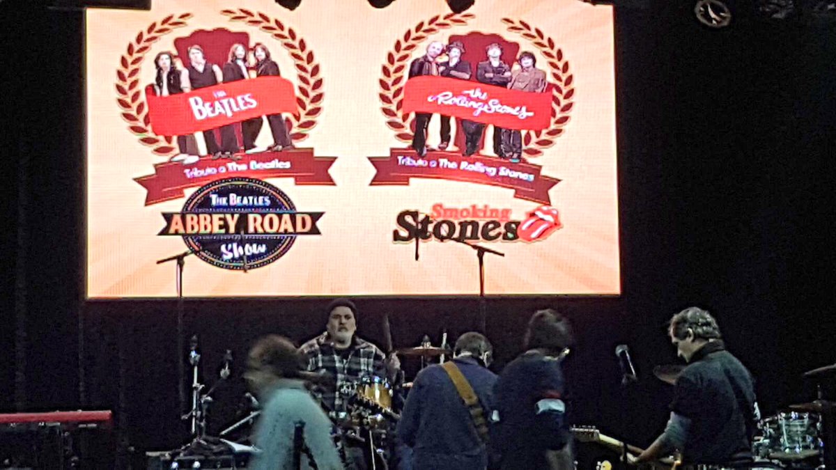 Preparando el concierto del año en <a href="/LuzdeGasClub/">Luz de Gas</a> para hoy, con <a href="/AbbeyRoadBCN1/">Abbey Road BCN</a>  y <a href="/SMOKINGSTONES/">m</a>.... a topeeeeeee!! #conciertos #Barcelona
