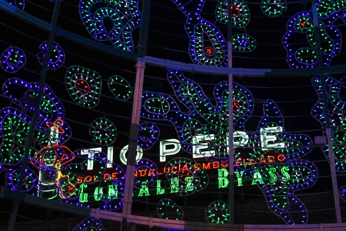 ManuelRevilla57's tweet photo. Luces sobre luces

#Madrid #PuertaDelSol

📷 #MRevilla https://t.co/cRQ6JiFixI