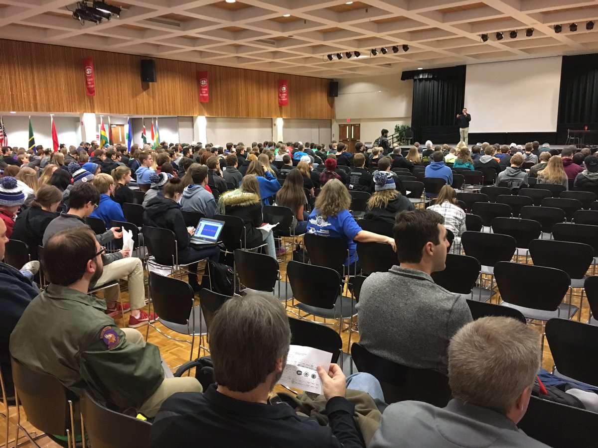 Jumpstart underway! #jumpstart #OMGRobots @CIS4607 @MNFIRSTRegional