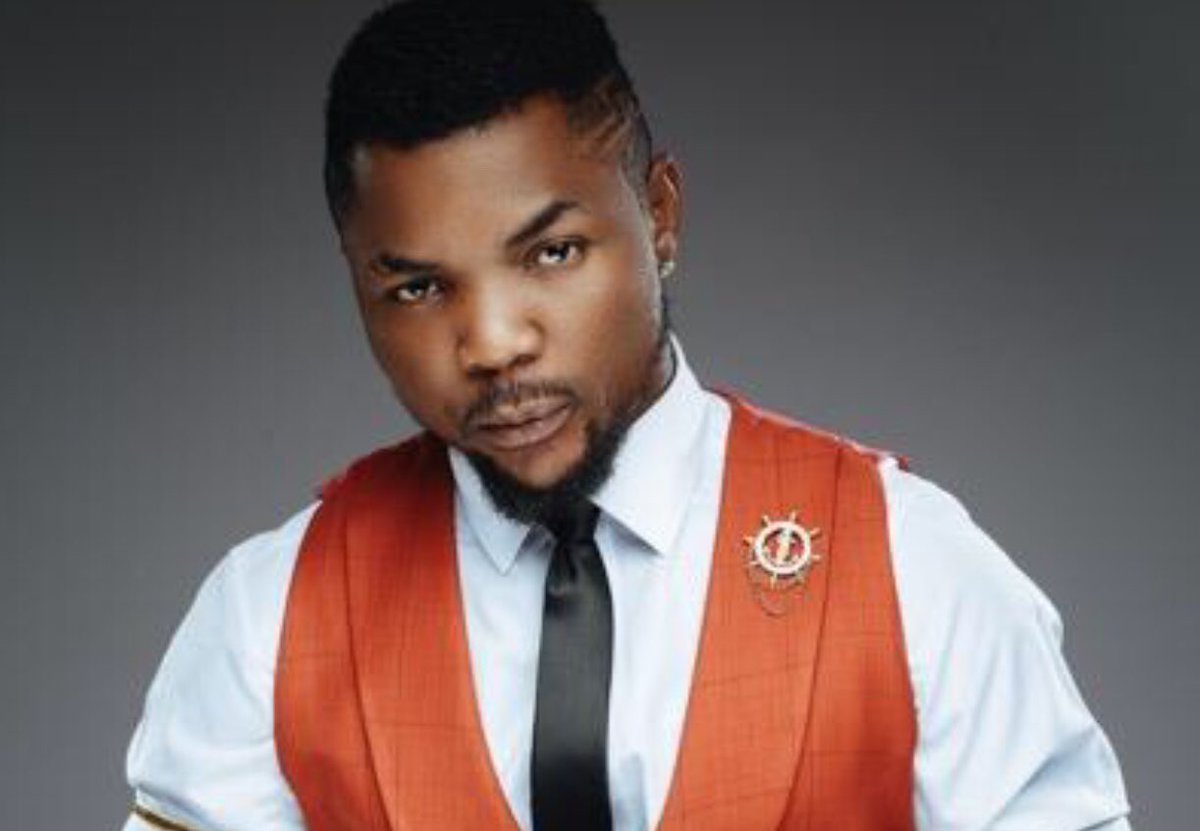 Oritsefemi says Banky w’s wedding didn’t outshine his own, check out full article on de9jamusicentertainment.com #nigerianweddings #on2017 #BAAD2017 #oritsefemi #nigerianmusic #nigeriansinger