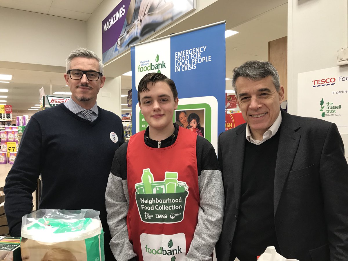 Thanks as always to <a href="/JeffSmithetc/">Jeff Smith</a>    For coming along and supporting the team from <a href="/Chorlton_DidsFB/">Chorlton&Didsbury FB</a> in Tesco East Didsbury <a href="/2440East/">Tesco East Didsbury</a>  this afternoon, and a huge thanks to the amazing customers for their generosity once again @Tesco_North <a href="/Will_hldswth/">Will Houldsworth</a>