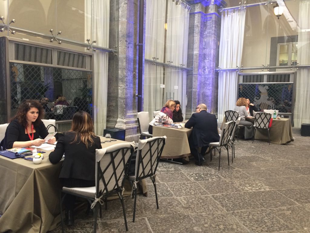MeetingeCongr's tweet photo. Buyer e supplier sono al lavoro durante il Medical Pharma Destinazione Campania. Il business non si ferma a @palcaracciolo e il workshop di #Ediman neppure! https://t.co/uRLqzmdQBN