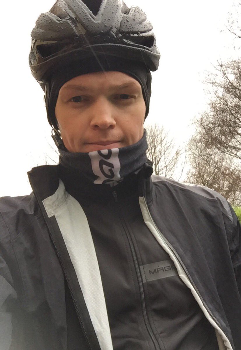 Some grim weather out there today but 4hrs in the rain wasn’t so bad, in my new <a href="/planetxbikes/">Planet X Bikes</a> <a href="/CarnacCycling/">Carnac CC</a> winter kit.
Thanks to the lads in <a href="/BikestyleIOM/">Bikestyle Ltd</a> for the brew and cake too 🙌🏼☕️🍰