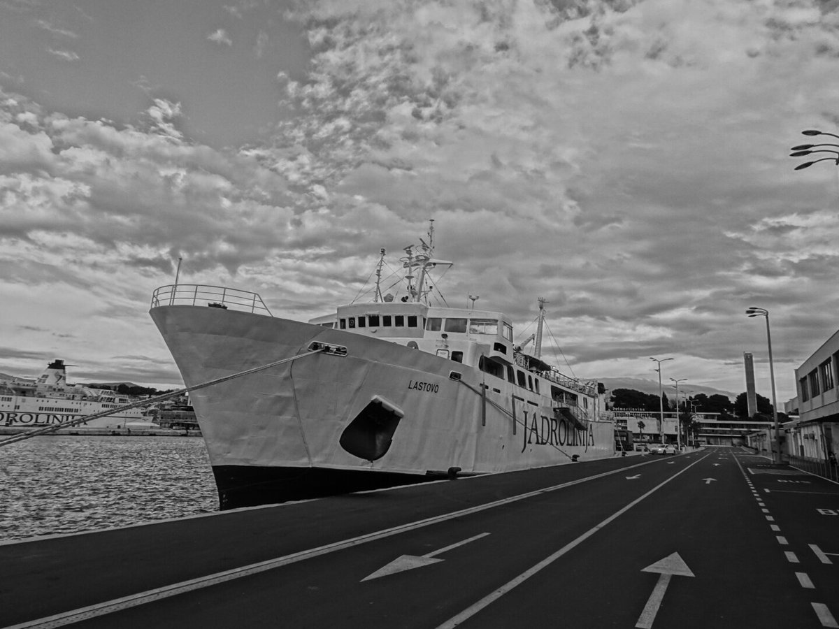 ruzina's tweet image. &quot;Po provi mu restu friži...&quot; #mnt #lastovo